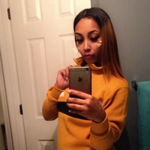 Meet your Posher, April